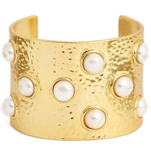 Load image into Gallery viewer, Pearl Cuff