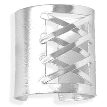 Load image into Gallery viewer, Criss Cross Cuff