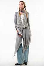 Load image into Gallery viewer, Travel Shawl