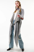 Load image into Gallery viewer, Travel Shawl